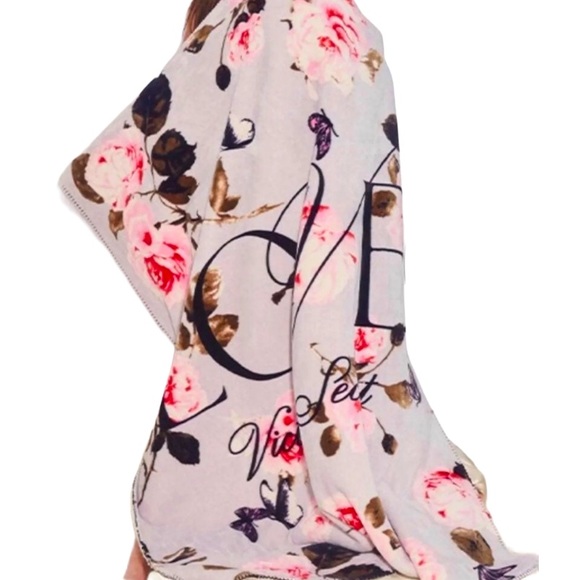 Victoria's Secret Bedding Nwt Victorias Secret Blanket Poshmark